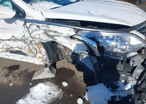 2017 Hyundai Azera Limited z USA, uszkodzony, nr VIN KMHFH4JG0HA588053